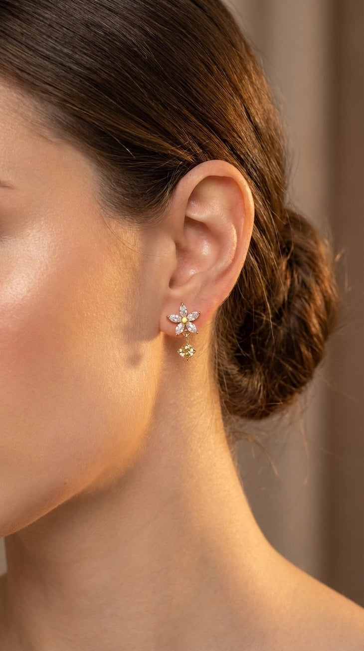 Orecchini FLORIA – Orecchini Donna in Acciaio Inossidabile con Fiore e Punto Luce