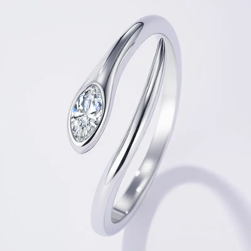 Elegance Twist – Anello aperto in argento/oro con zircone marquise