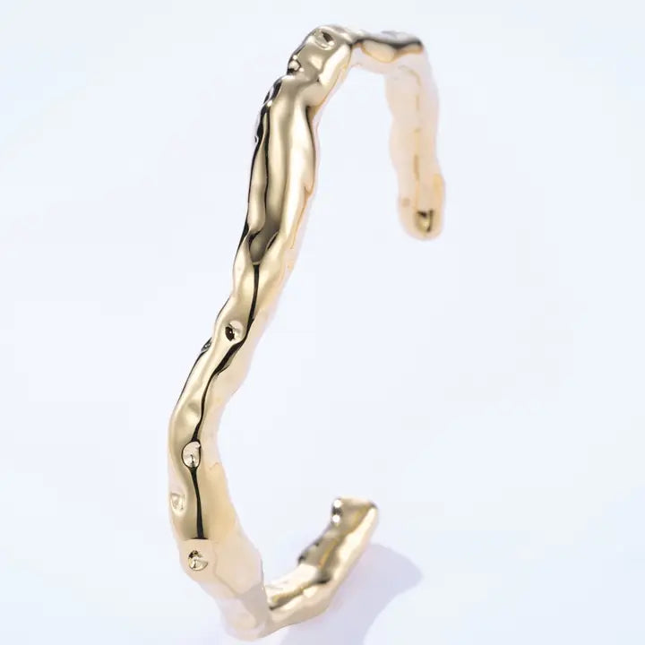 Bracciale Rigido "Fluid Touch" in Acciaio Inossidabile – Oro o Argento | Texture Organica e Regolabile
