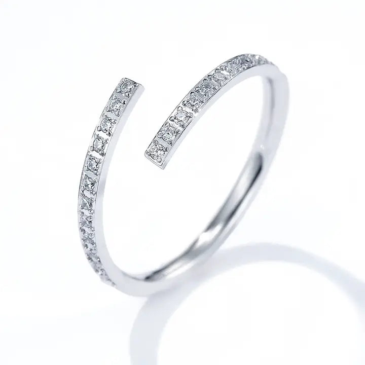 Anello "Luce Infinita" in Acciaio Inossidabile